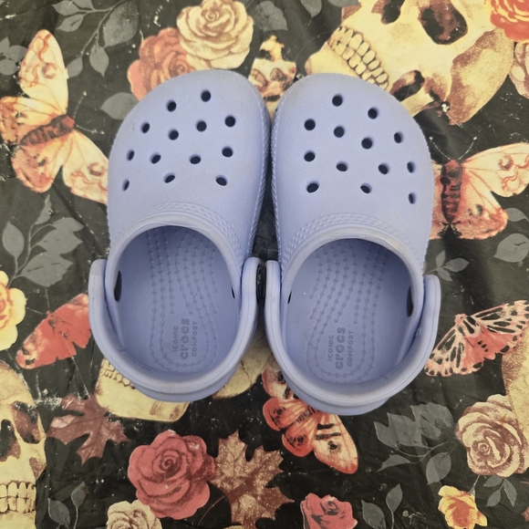 CROCS Other - CROCS Kids Sandals - Lavender